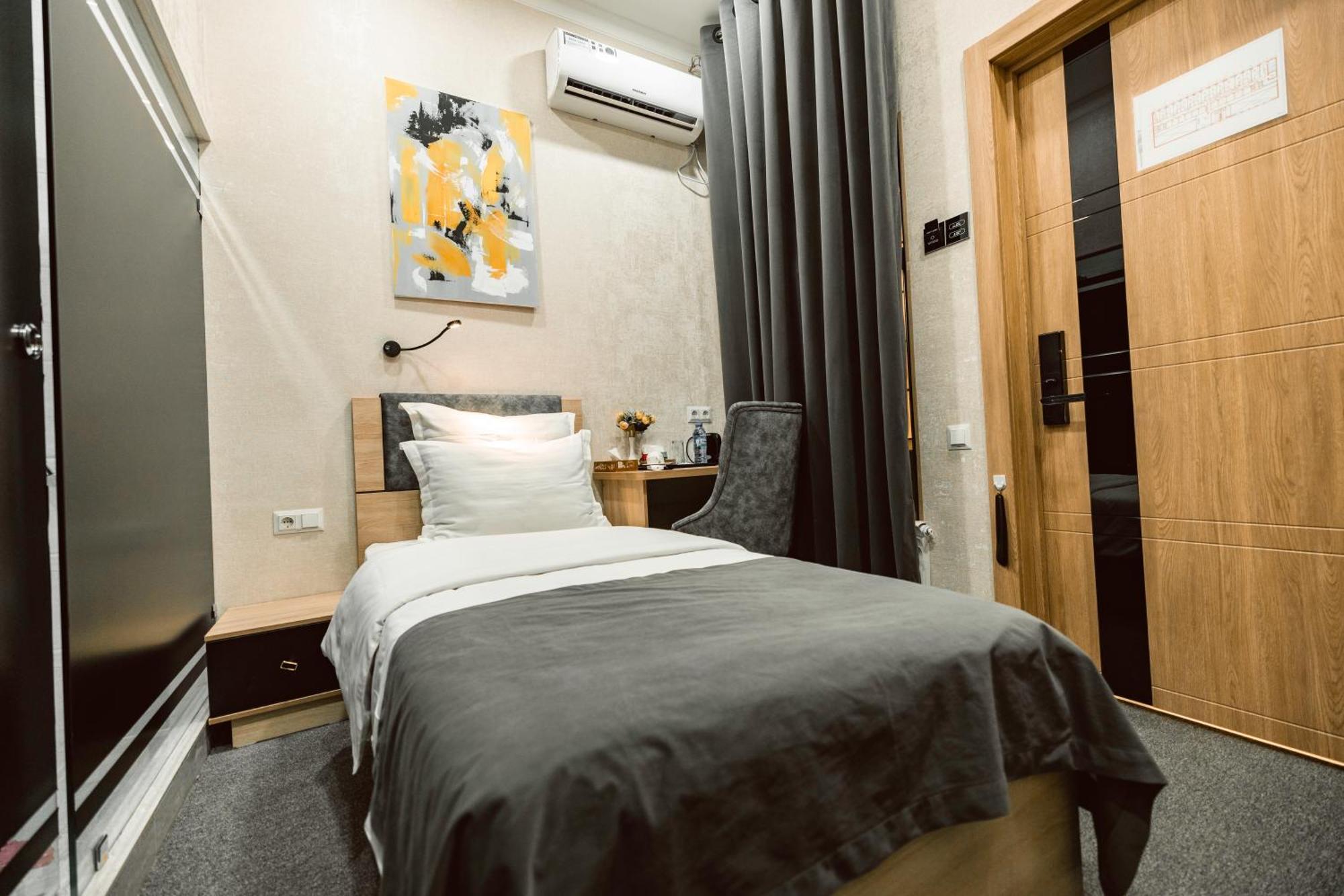 Art Residence Hotel ทาชเคนต์ ภายนอก รูปภาพ
