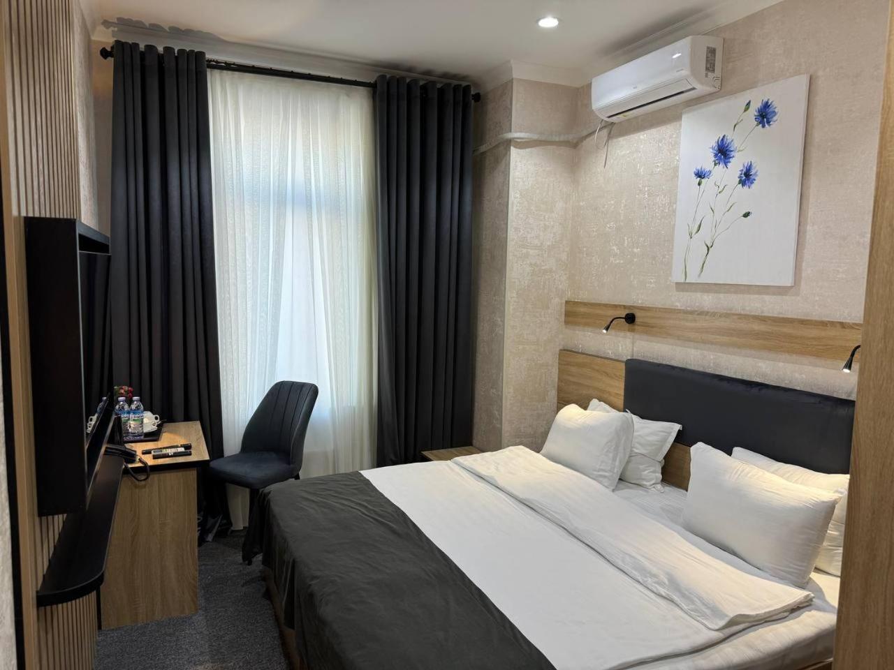 Art Residence Hotel ทาชเคนต์ ภายนอก รูปภาพ