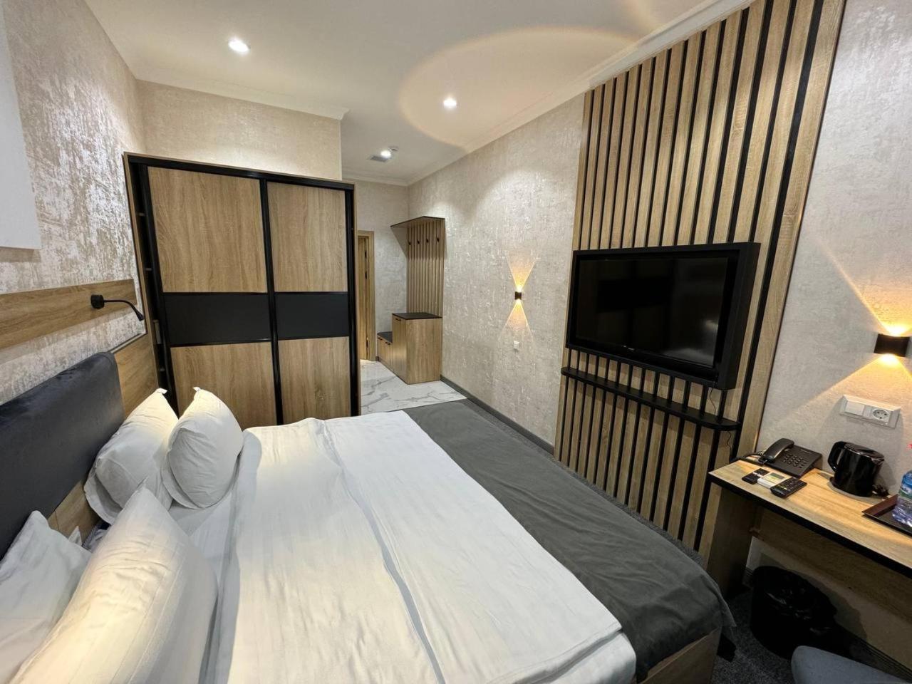 Art Residence Hotel ทาชเคนต์ ภายนอก รูปภาพ